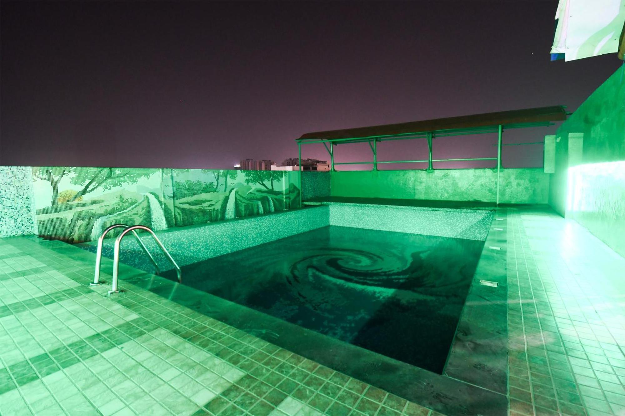 Hotel O Blue Royal Bhubaneswar Esterno foto