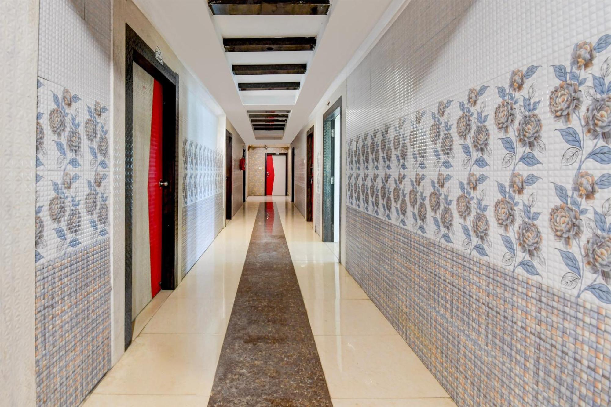 Hotel O Blue Royal Bhubaneswar Esterno foto